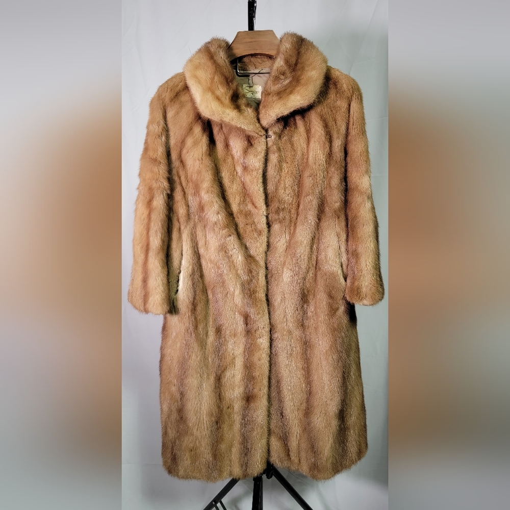 Simpsons Fur Salon Glamorous Large Collar 44" Long Tan Coat